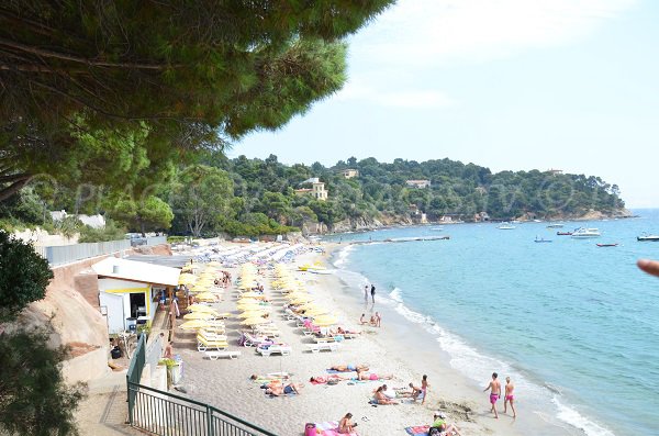 Private beaches on the Canadel beach