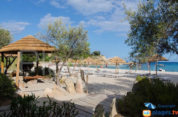 Plage privée sur la plage de Canella - Corse