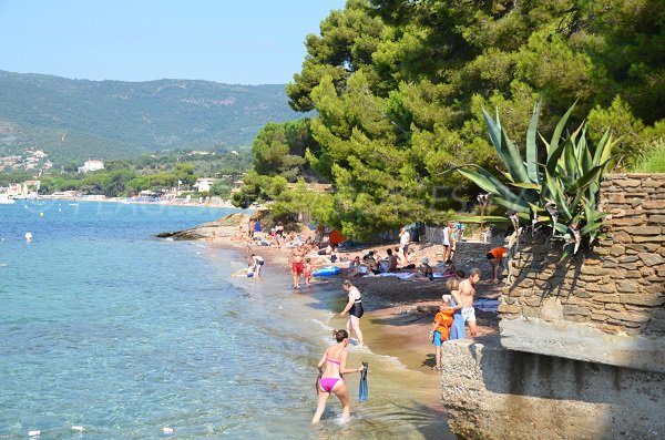 Spiaggia e cricca del Cap Nègre a Lavandou