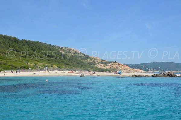 Beach of Cape Taillat from the sea