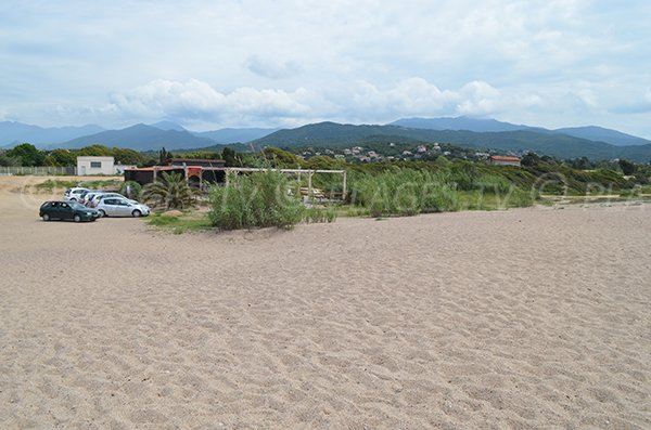 Paillote della spiaggia di Capitello di Porticcio