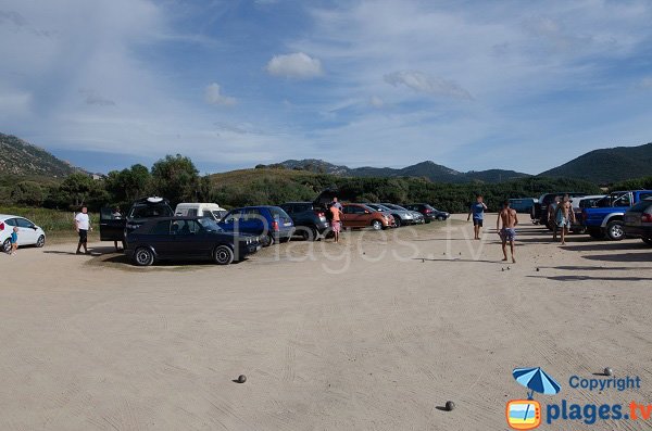 Parking de la plage du Capo di Feno