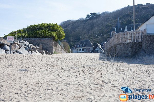 Accès à la plage de Carolles