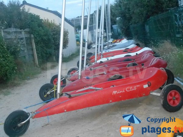 Char à voile sur la plage d'Erquy