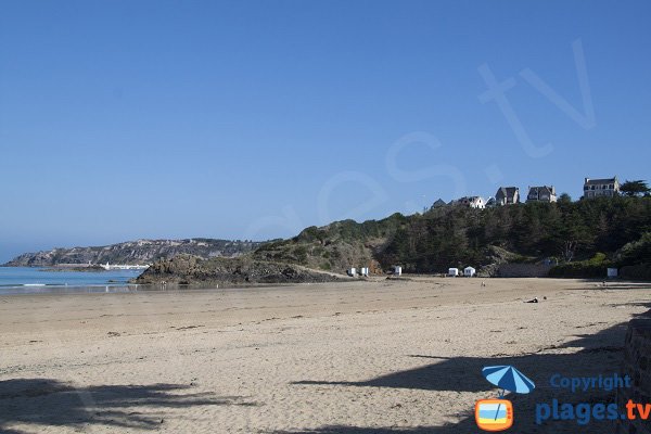 Foto della spiaggia di Caroual a Erquy in Francia