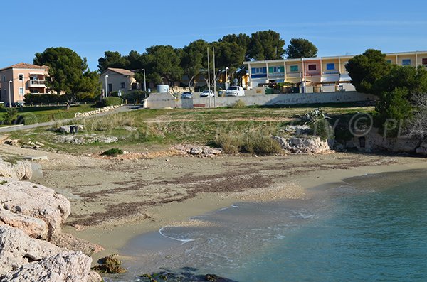 Spiaggia di sabbia a Carro - La Couronne