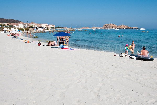 Plage de Caruchettu à l'Ile Rousse - Corse