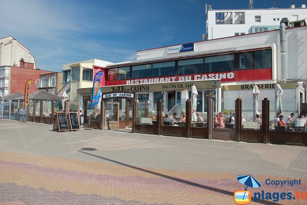 Ristoranti intorno della spiaggia del Casinò  - Bray-Dunes