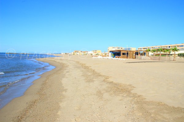 Restaurants on the Casino beach in Valras