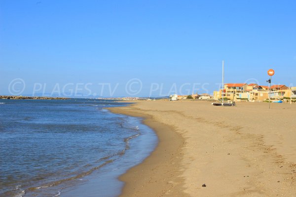 Plage dans le centre de Valras à proximité du Casino