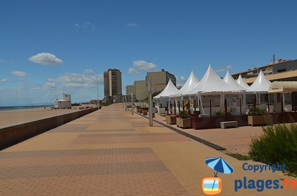 Promenade piétonne au niveau du Casino de Valras