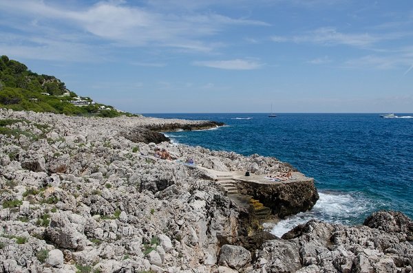 Insenature vicino al faro di St Jean Cap Ferrat e il Grand Hotel