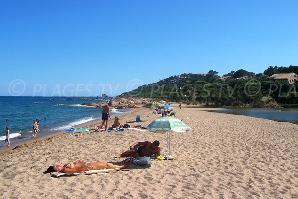 Plage de l'Ovu Santu au niveau de l'embouchure du Cavu - Ste Lucie de Porto Vecchio