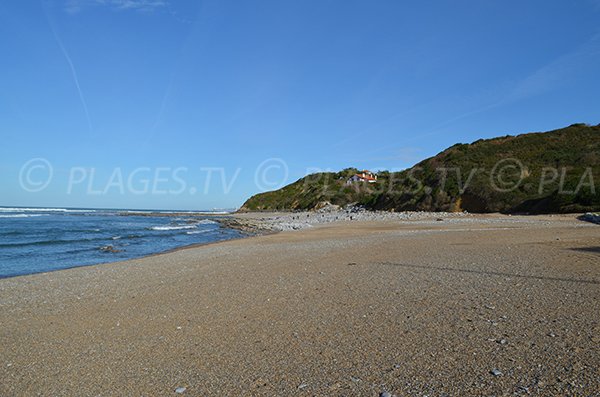 End of Cenitz beach in Guétary