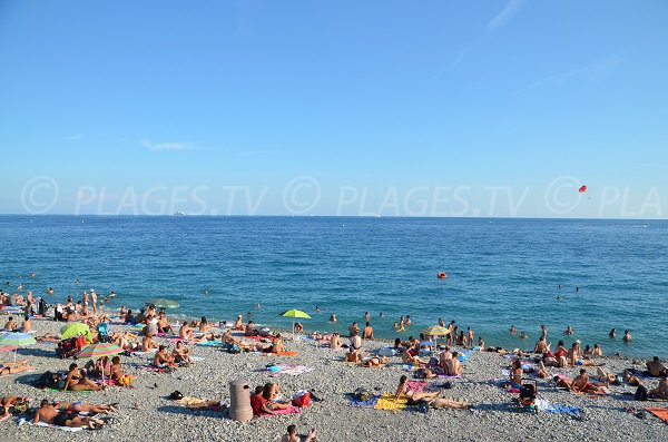 Spiaggia in Nizza in estate - Le centenaire