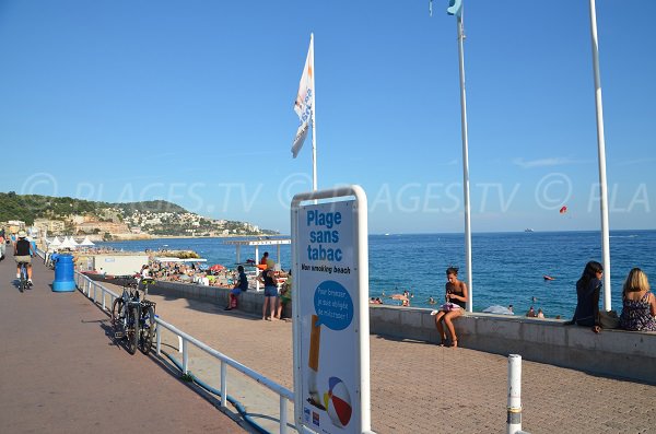 Foto des Nichtraucherstrandes in Nizza - Jahrhundertdenkmal