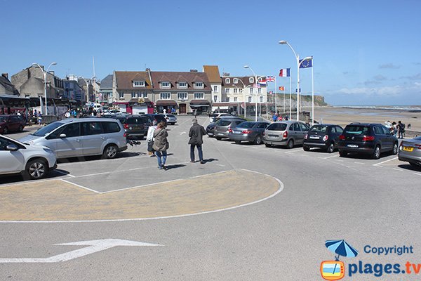 Parking de la plage d'Arromanches