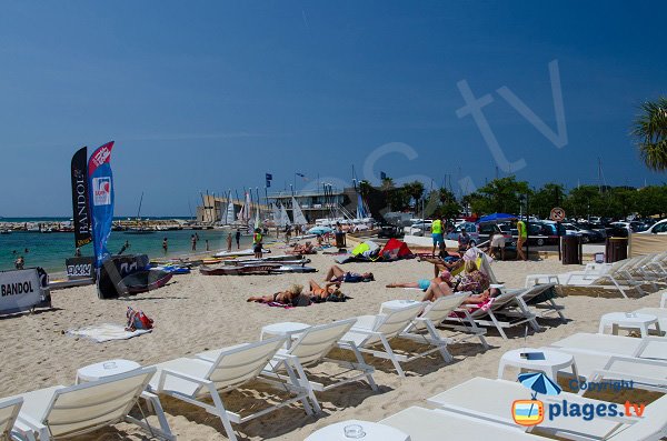 Private beach on the central beach in Bandol