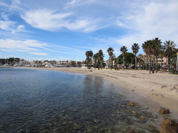 Central beach of Bandol in winter