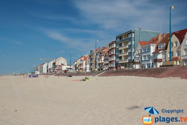 Lungomare di Bray-Dunes dalla spiaggia