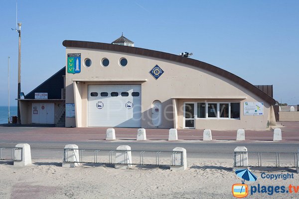 Supervised beach in gouville sur Mer