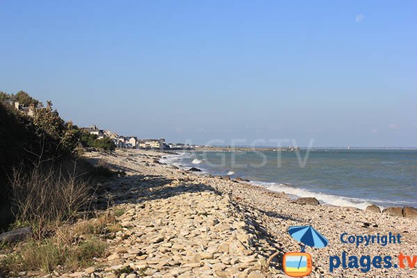 Beach at the exit of Grandcamp Maisy - Normandy