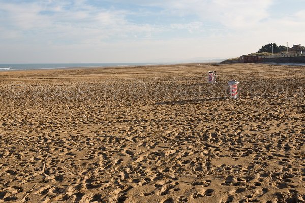 Photo of the central beach of Merville Franceville towards Cabourg