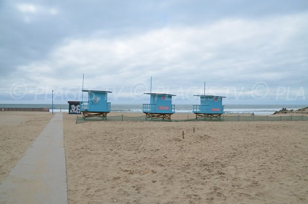 Supervised beach in Montalivet les Bains