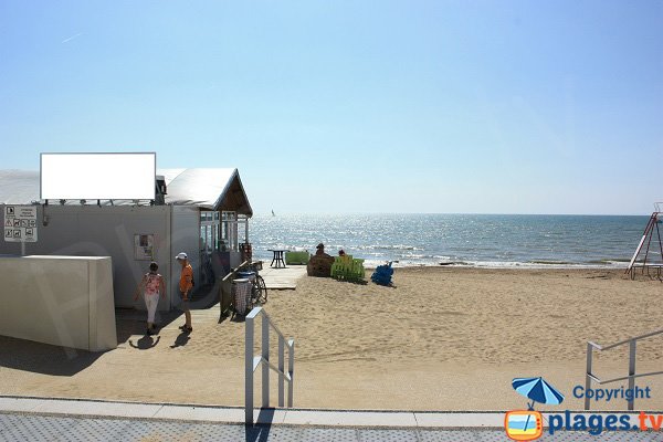 Private beach in Notre Dame de Monts