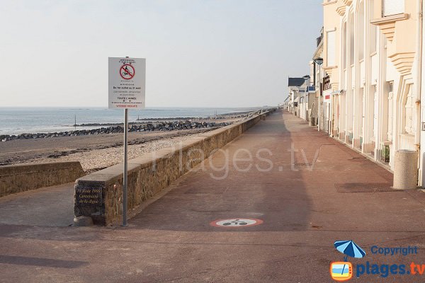 Digue promenade de Coutainville