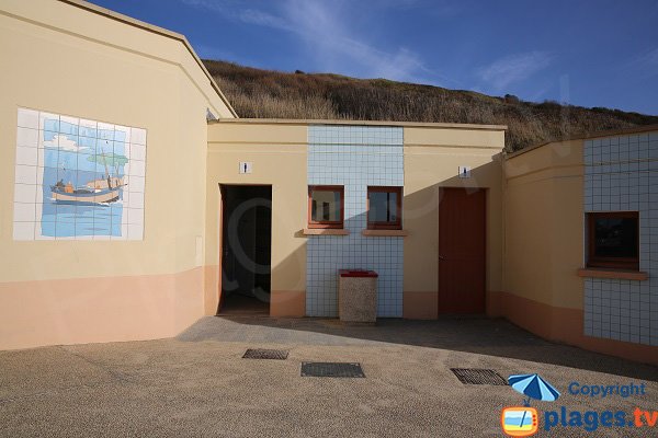 Sanitaires sur la plage d'Equihen