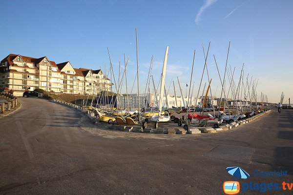 Sand yachting in Hardelot