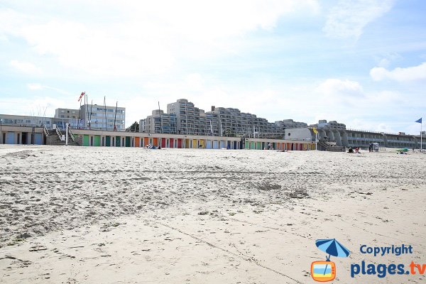 Le Touquet et ses immeubles depuis la plage sud