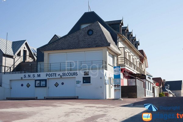 Poste de secours de la plage de Pirou