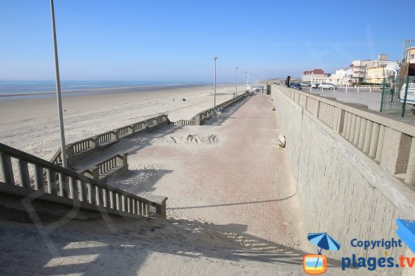 Dike of Central beach of Stella - North of France