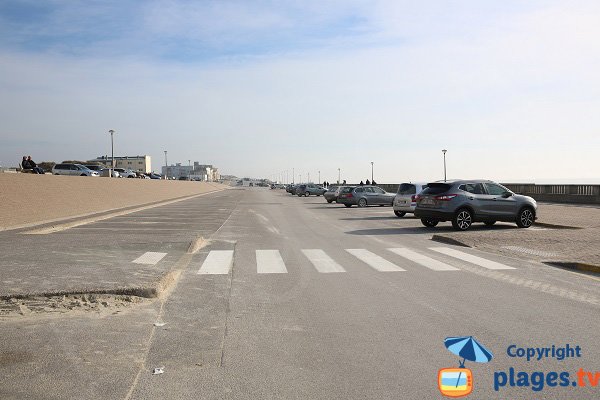 Parking de la plage de Stella