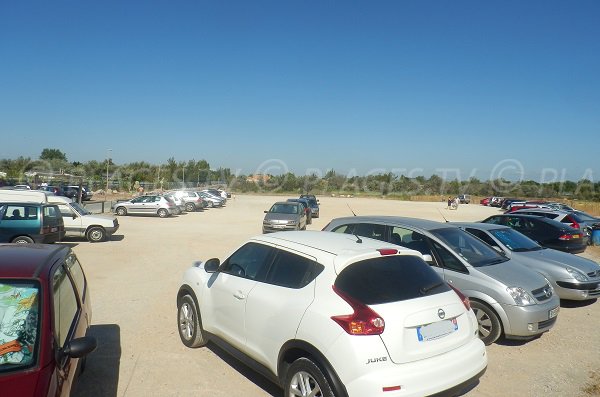 Parking of the central beach of Torreilles