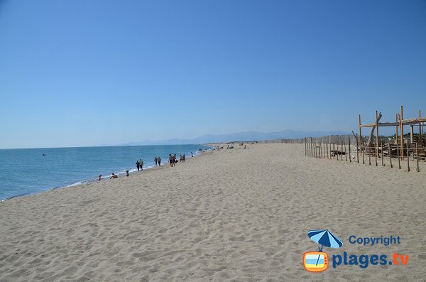 Photo de la plage du centre de Torreilles en direction du sud
