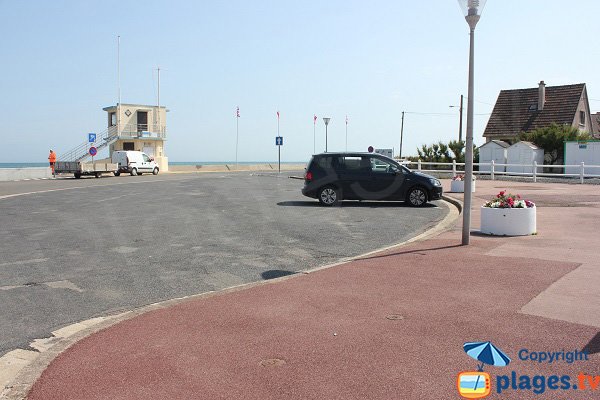 Parking de la plage de Ver sur Mer