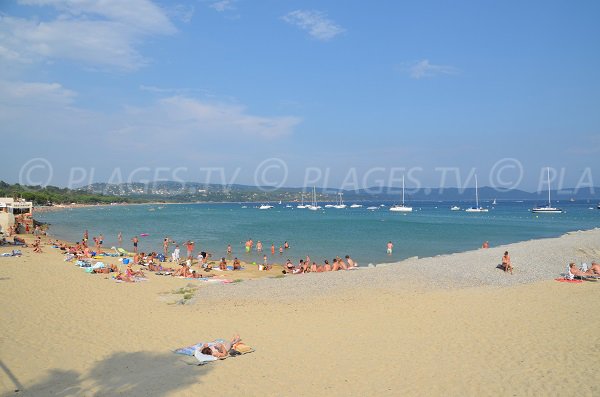 Stadtstrand von Cavalaire mit Blick auf die Strände im Osten