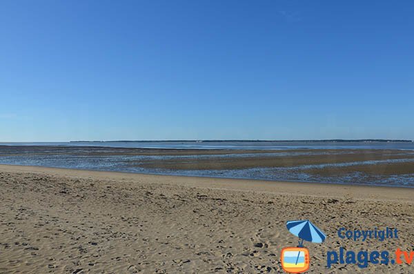 Plage de la Cèpe à La Tremblade avec vue sur Oléron