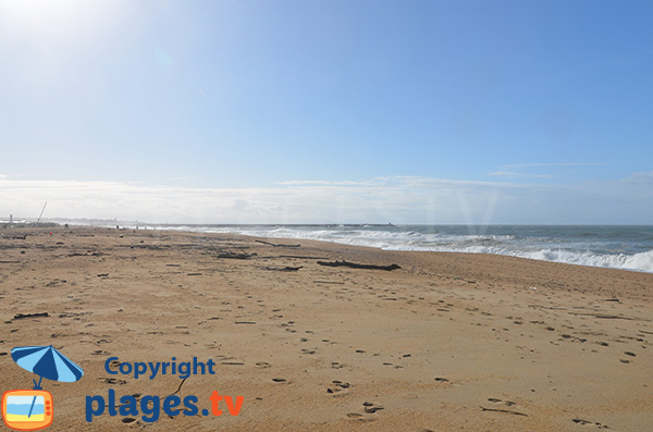 Plage de Tarnos avec vue sur l'embouchure de l'Adour