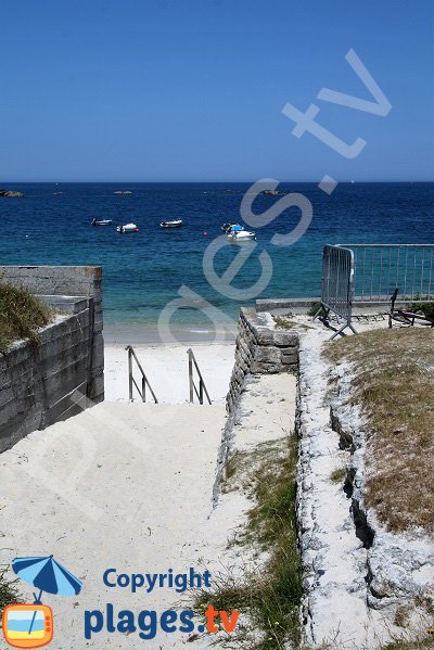 Accès à la plage des Chardons Bleus - Brignogan