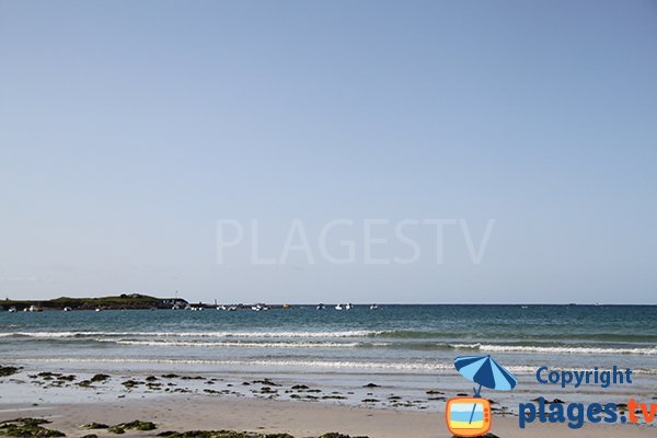 port de Beg ar Galeti depuis la plage de Landunvez