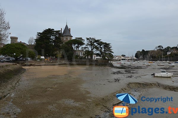 Porto e spiaggia del Château a Pornic