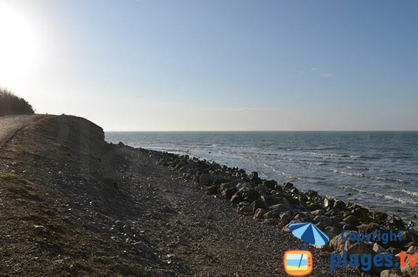 Falaises autour de la plage du Chef de Baie à La Rochelle