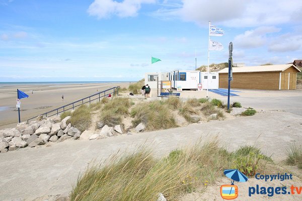 Plage du chemin des Bateaux à Sainte-Cécile - Camiers