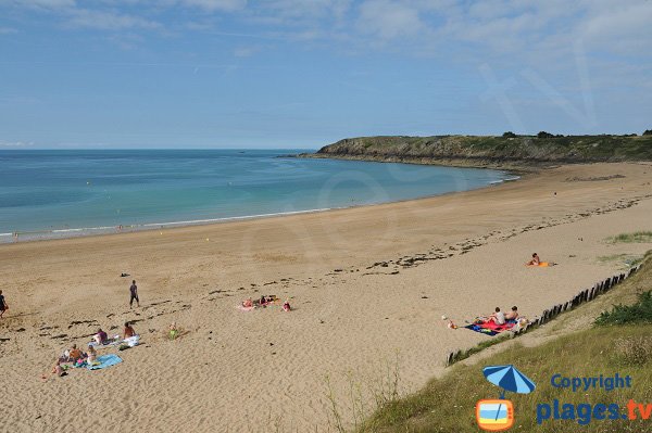 Photo de la plage des Chevrets de Saint Coulomb