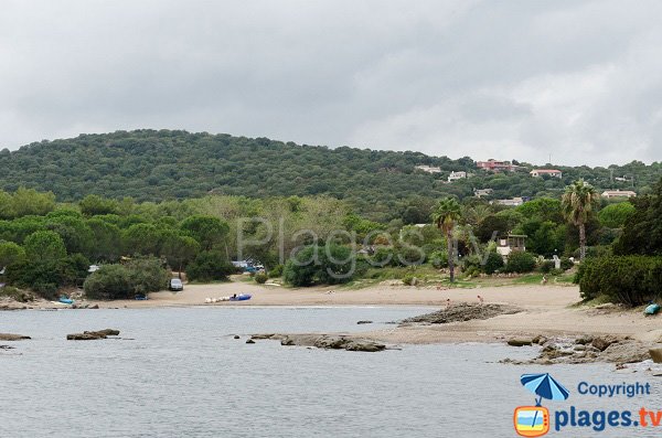 Plage le long du camping de la Chiappa - Porto-Vecchio