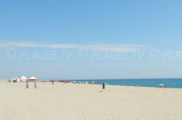 Plage à côté du port de Barcarès 66